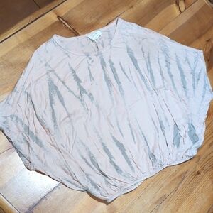 Fantastic Fawn Pink and Gray Short Sleeve Top